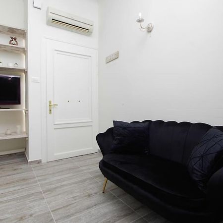 La Rosa Villa แอร์มูโปลี ภายนอก รูปภาพ